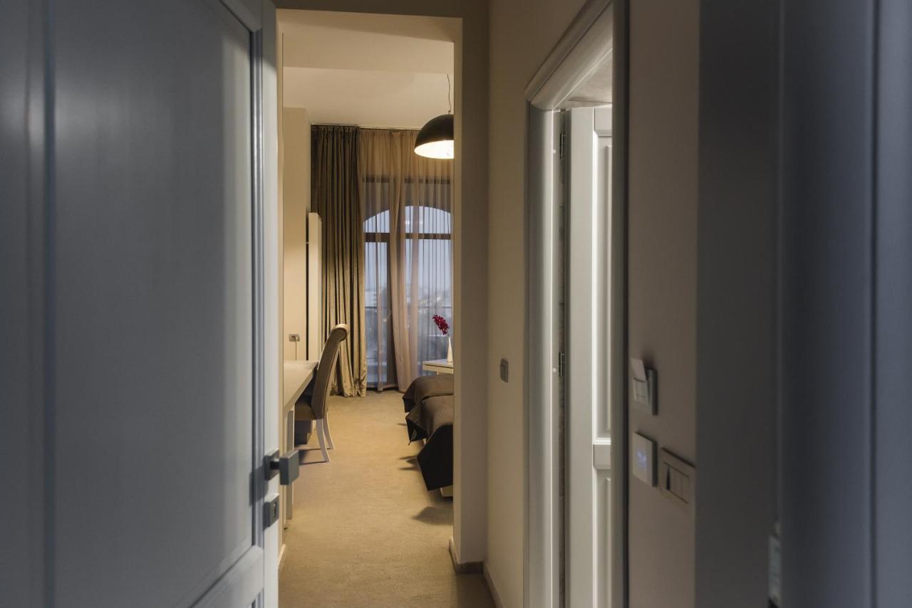 Hotel Edma อเล็กซานเดรีย ภายนอก รูปภาพ