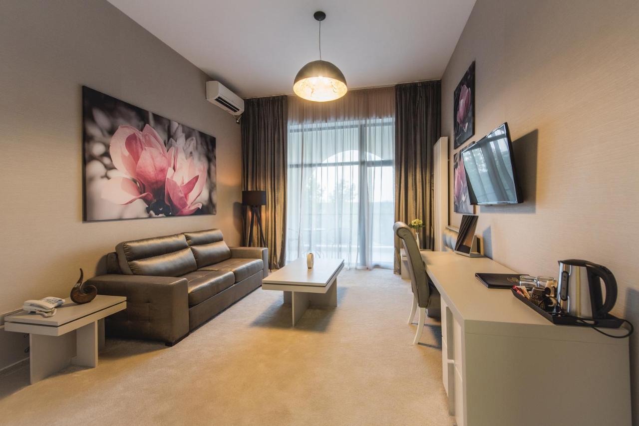 Hotel Edma อเล็กซานเดรีย ภายนอก รูปภาพ